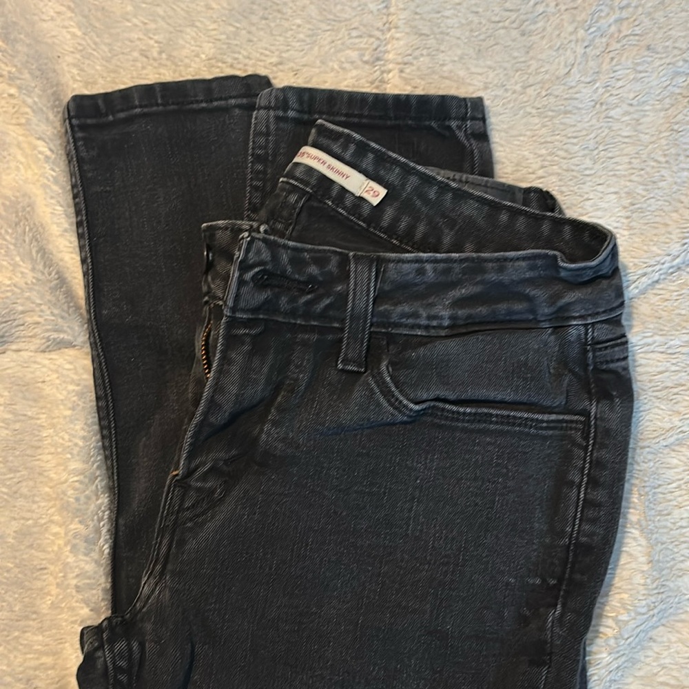 535 Levi’s Super Skinny Black jeans size 29